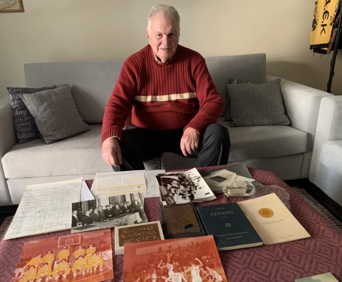 Ιστορική αξίας δωρεά για το μουσείο της ΑΕΚ (PICS) Ιστορική αξίας δωρεά για το μουσείο της ΑΕΚ (PICS)