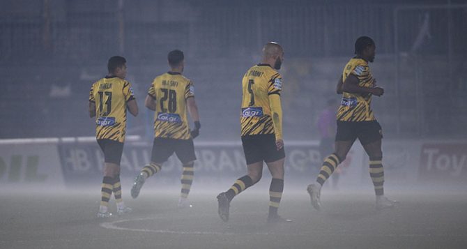 Παραμένει το θολό τοπίο στα Ιωάννινα λόγω ομίχλης