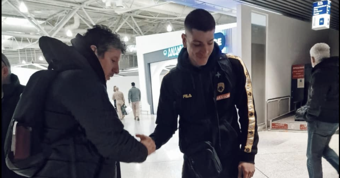 Αναχώρησε η Βασίλισσα για Κωνσταντινούπολη (ΦΩΤΟ)