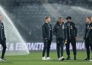 Κατά λάθος… γιούχα στους παίκτες τους από τους οπαδούς του ΠΑΟΚ: Τους μπέρδεψαν με αυτούς της ΑΕΚ!