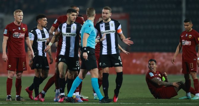 ΠΑΕ ΑΕΚ: «Ο Νορβηγός διαιτητής χάρισε δύο κόκκινες στον ΠΑΟΚ» ΠΑΕ ΑΕΚ: «Ο Νορβηγός διαιτητής χάρισε δύο κόκκινες στον ΠΑΟΚ»