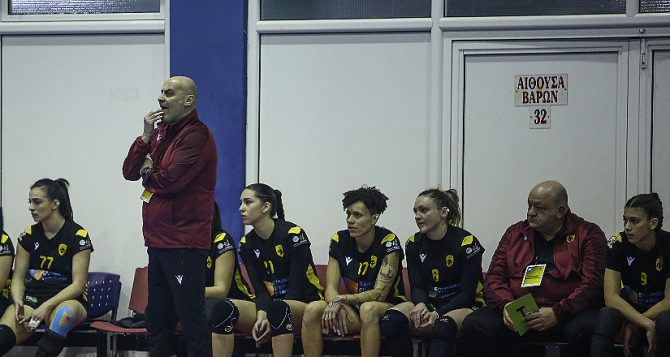 Ανταλής: «Τα κορίτσια ήθελαν υπερβολικά πολύ τη νίκη»