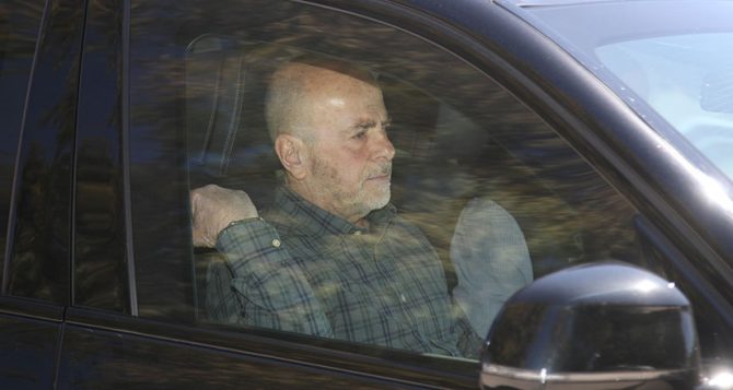 Αποχώρησε ο Αλαφούζος απ’ την συνάντηση (VID)