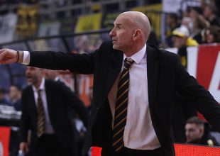Καντζούρης: «Θεωρώ ότι η ΑΕΚ έφαγε ανελέητο κυνηγητό» (vid)
