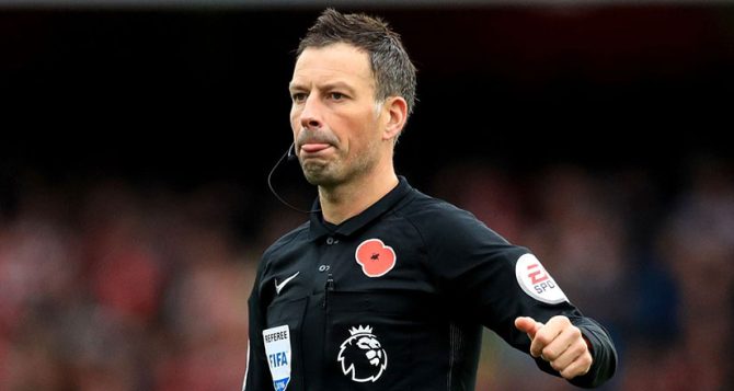 Κλάτενμπεργκ σε παίκτη της Λέστερ: «Θα έπρεπε να σε αποβάλω, αλλά θέλω να το πάρετε…»