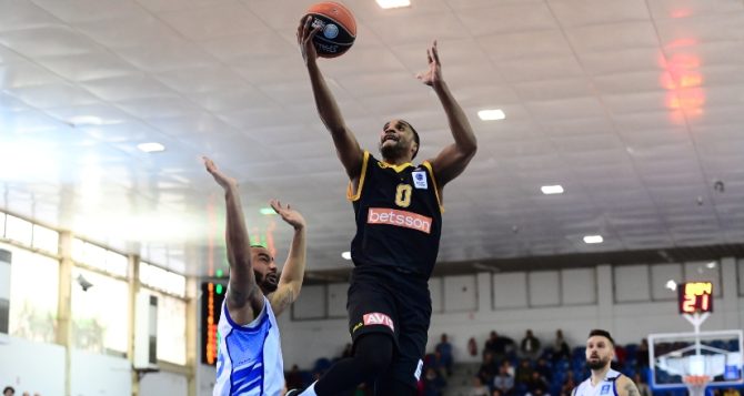 MVP στο ντεμπούτο του ο Λεμάρ (ΦΩΤΟ)