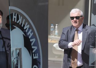 Μελισσανίδης σε Μαρινάκη: «Στείλατε την… Μάτα Χάρι στον Κλάτενμπεργκ»