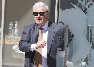 Καλυμμένη η ΑΕΚ απ’ τα λεγόμενα του Μπένετ και περιμένει πράξεις