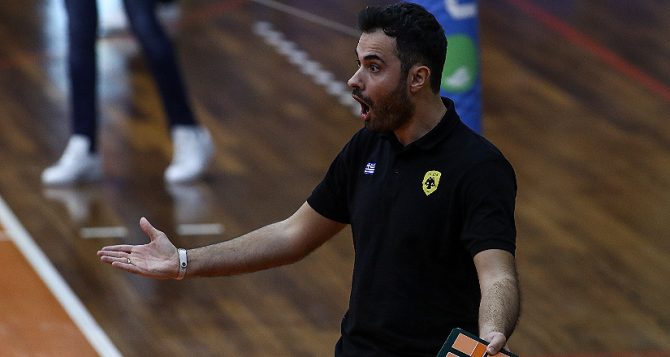 Ότσαλ: «Ξεκινήσαμε δυνατά – Όπλο μας το μπλοκ»