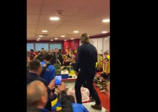 Το πάρτι στα αποδυτήρια- Εκστασιασμένοι παίκτες και Αλμέιδα (VIDEO)