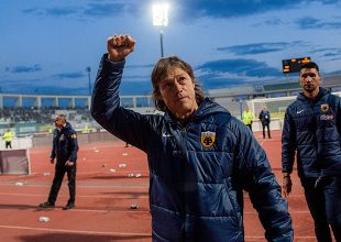 Αλμέιδα: «Πηγαίνουμε παιχνίδι με παιχνίδι, θέλουμε να τα κερδίσουμε όλα»