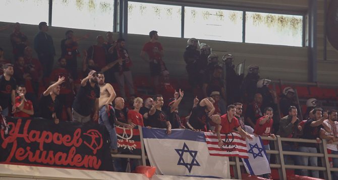 ΚΑΕ ΑΕΚ: «Η Χάποελ δυναμιτίζει καθημερινά το κλίμα – Απειλούν τον Μίτσελ»
