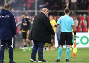 Η… εξυπνάδα του Καραπαπά: «Το δικό μας… τρίτο ντάμπλ ήταν το 1954» (ΦΩΤΟ)