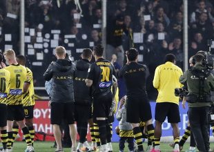 Ο κόσμος κάλεσε τους παίχτες για την τελική αποθέωση (video)