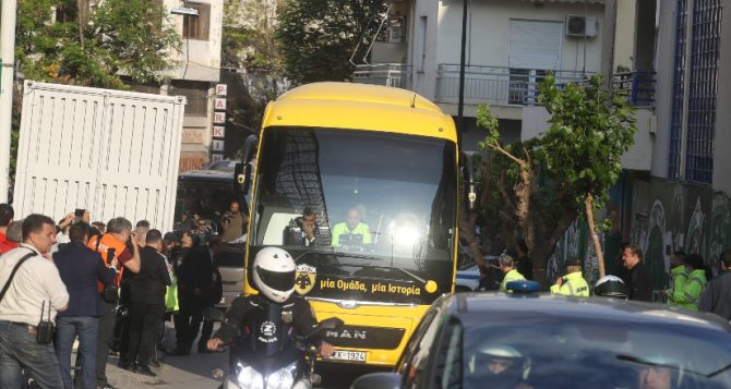 Έφτασε στη Λεωφόρο η αποστολή της ΑΕΚ (vid) Έφτασε στη Λεωφόρο η αποστολή της ΑΕΚ (vid)