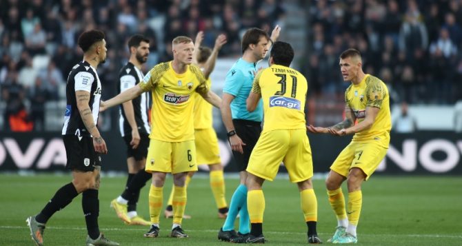 Δεν ήξερε ούτε ο Κουλμπάκοφ τι έδωσε, σήκωνε τους ώμους μετά τον αγώνα Δεν ήξερε ούτε ο Κουλμπάκοφ τι έδωσε, σήκωνε τους ώμους μετά τον αγώνα