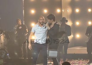 Ο Άμραμπατ έδωσε show με λουλουδοπόλεμο και Ρουβά (vids)