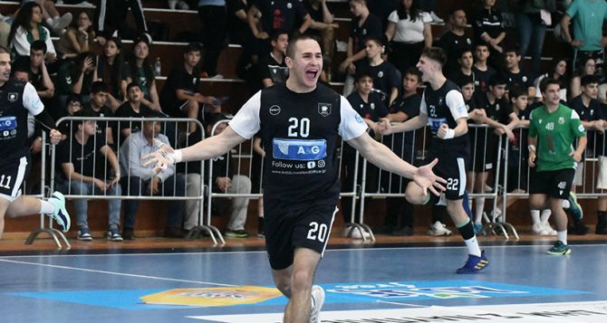 Ο Δούκας πήρε το θρίλερ και περιμένει την ΑΕΚ στον τελικό Ο Δούκας πήρε το θρίλερ και περιμένει την ΑΕΚ στον τελικό