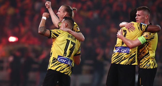 Τα γκολ και οι καλύτερες φάσεις από τη νίκη τίτλου με 4-0 της ΑΕΚ επί του Βόλου (vid) Τα γκολ και οι καλύτερες φάσεις από τη νίκη τίτλου με 4-0 της ΑΕΚ επί του Βόλου (vid)