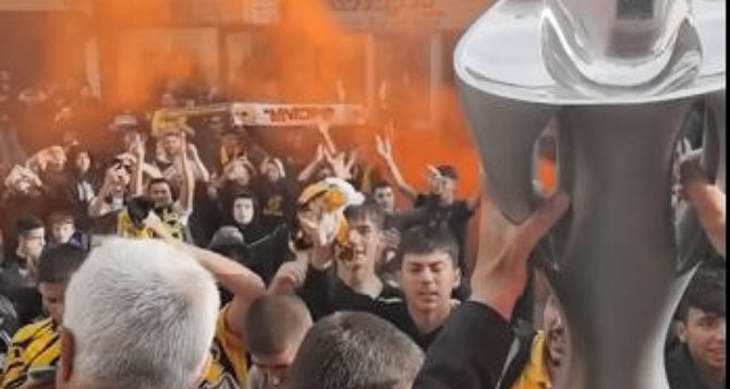 Στα Τρίκαλα η κούπα της ΑΕΚΑΡΑΣ (vid)