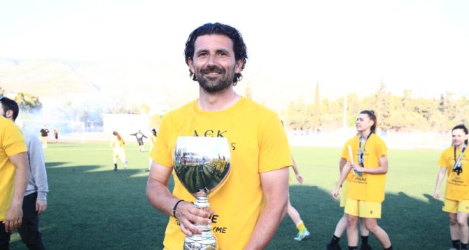 Ποδόσφαιρο Γυναικών: Παραμένει ο coach Γκαλίτσιος στην ΑΕΚ (ΦΩΤΟ)