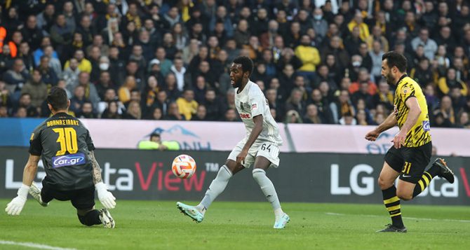 O’ Jogo: «Ενδιαφέρεται η ΑΕΚ για τον Καμάτσο»