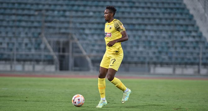 Η τούρτα έκπληξη για τον Λαμαράνα (VID)