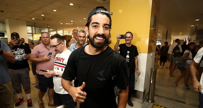 Στην Αθήνα ο Πισάρο για την ΑΕΚ! (PICS)