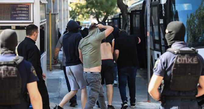 Νέα Φιλαδέλφεια: Άλλοι 30 χούλιγκαν απολογούνται σήμερα για τη δολοφονία του Μιχάλη