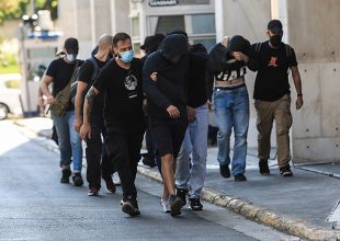 ΟΛΟΙ μέσα (και) σήμερα: Στους 70 οι προφυλακισμένοι