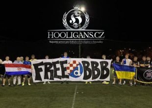 Η Θύρα 13 «ανέβασε» πανό της Ρόμα που ζητά να απελευθερωθούν οι χούλιγκαν που έκαναν τη δολοφονική επίθεση στη Νέα Φιλαδέλφεια! (ΦΩΤΟ)