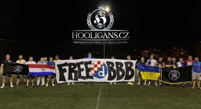 Η Θύρα 13 «ανέβασε» πανό της Ρόμα που ζητά να απελευθερωθούν οι χούλιγκαν που έκαναν τη δολοφονική επίθεση στη Νέα Φιλαδέλφεια! (ΦΩΤΟ)