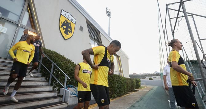 Η προπόνηση της ΑΕΚ μέσα από την κάμερα του AEK1924 TV