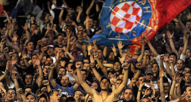 Οι οπαδοί της Χάιντουκ στήριξαν εκείνους της Ντιναμό (pics)