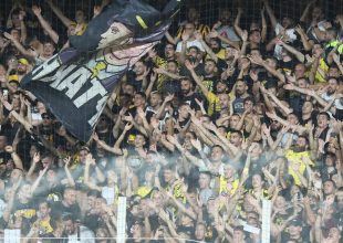 Φανταστική ατμόσφαιρα πριν την έναρξη (VID)