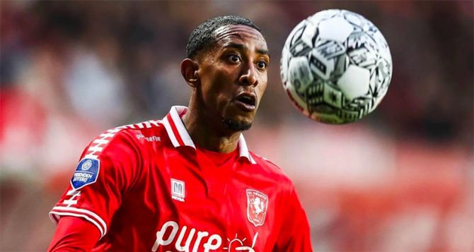 «Ενδιαφέρεται η ΑΕΚ για Μπρένετ»