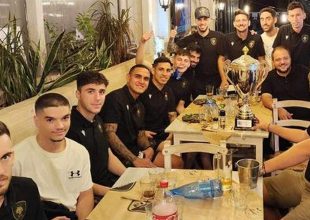 Η διοίκηση παραχώρησε δείπνο στο Futsal (ΦΩΤΟ)