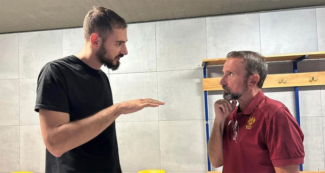 Δίπλα στην Βασίλισσα ο τραυματίας Χατζηδάκης (ΦΩΤΟ)