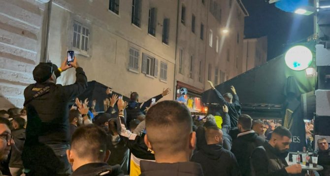 Χιλιάδες Ενωσίτες μετέτρεψαν τη Μασσαλία σε Νέα Φιλαδέλφεια (VIDEO+PICS)