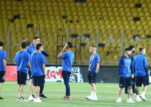 Οι Ολλανδοί έγραφαν από το μεσημέρι της Δευτέρας για το κενό πέταλο στην OPAP Arena