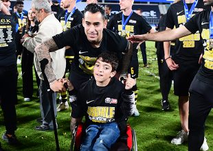 Στην «Αγιά Σοφιά – OPAP Arena» ο μικρός Γιάννης (ΦΩΤΟ +VIDEO)