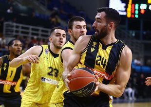 LIVE: Ολυμπιακός – ΑΕΚ
