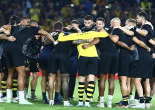 Οι παίχτες της ΑΕΚ έφτασαν στην OPAP Arena (VID)