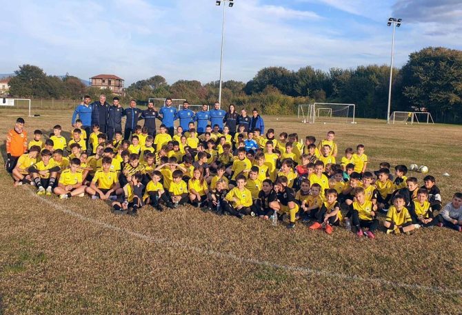 Η ξεχωριστή προπόνηση για τα παιδιά της ΑΕΚ Σαραγίων (PICS)