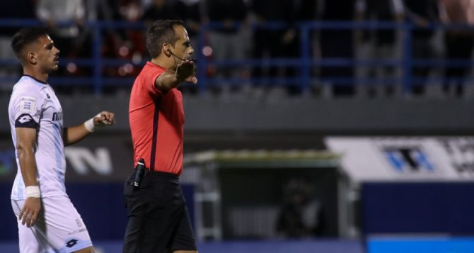 Στην ΑΕΚ περιμένουν αυστηρή τιμωρία για Τσαγκαράκη και Φωτιά Στην ΑΕΚ περιμένουν αυστηρή τιμωρία για Τσαγκαράκη και Φωτιά