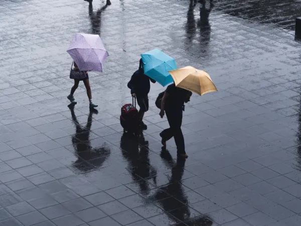 Κακοκαιρία Bettina: Καταιγίδες, χιόνια και άνεμοι έως 10 μποφόρ – Πού θα «χτυπήσει» σήμερα