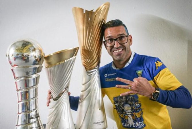 Ρομάνο: «Αναλαμβάνει αθλητικός διεθυντής στον Ολυμπιακό ο Πέδρο Άλβες» Ρομάνο: «Αναλαμβάνει αθλητικός διεθυντής στον Ολυμπιακό ο Πέδρο Άλβες»