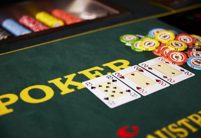 Μαθαίνοντας το μέγεθος του στοιχήματος για ένα επιτυχημένο παιχνίδι πόκερ στο Frumzi