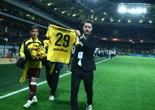 Ο Άρης τίμησε την μνήμη του Μιχάλη Κατσουρή (vid+pics)