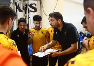 Futsal: «Έδεσε» τον Εμμανουηλίδη η ΑΕΚ (ΦΩΤΟ)